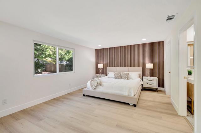 Detail Gallery Image 17 of 46 For 6745 Mewall Dr, San Diego,  CA 92119 - 4 Beds | 3/1 Baths