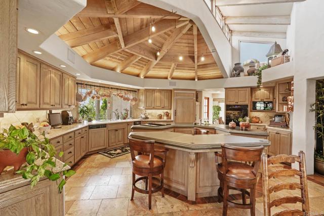 4652 Resmar Road, La Mesa CA: https://media.crmls.org/mediaz/3628d32e-5700-4780-922a-9d32450eb796.jpg