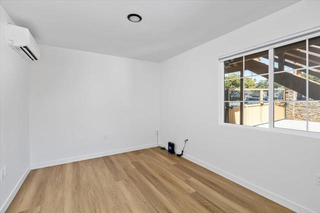 Detail Gallery Image 10 of 30 For 406 S Cleveland, Oceanside,  CA 92054 - 2 Beds | 1 Baths