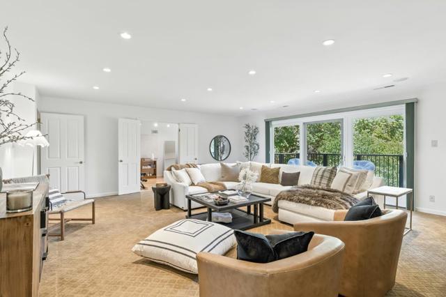 2530 Skyfarm Drive, Hillsborough CA: https://media.crmls.org/mediaz/36297da9-d35f-4f5a-a266-d65d9894dd6b.jpg