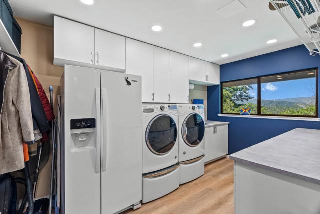 21 Kite Hill Road, Santa Cruz CA: https://media.crmls.org/mediaz/3629ada7-d8cc-44b8-8a25-fd1608e9e3d9.jpg