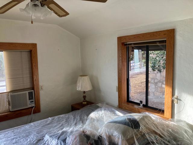 1639 Jewel Valley Rd, Boulevard CA: https://media.crmls.org/mediaz/362ace95-e66e-4c70-bcf7-3086f9583b6d.jpg