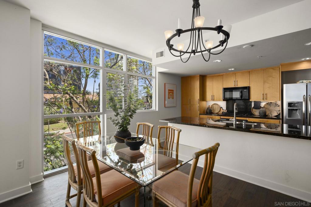 3812 Park Blvd #209