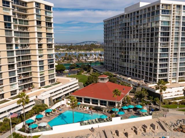 0 1750 Avenida Del Mundo, Coronado CA: https://media.crmls.org/mediaz/362b67bf-6df8-435b-acad-74afa771abef.jpg
