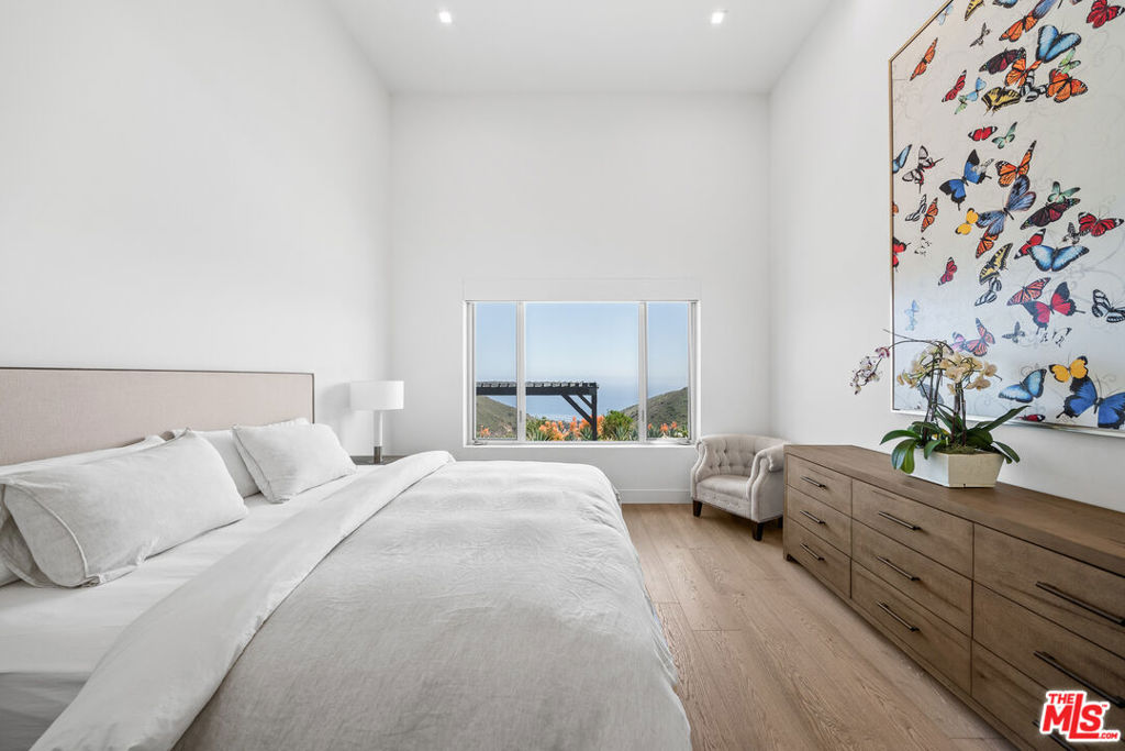 MLS #25535767 image #19