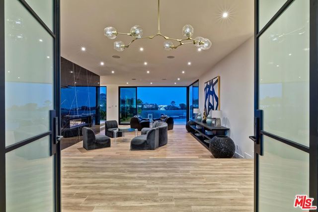 Drew Fenton | 920 Linda Flora Drive Los Angeles CA | MLS: 7630035