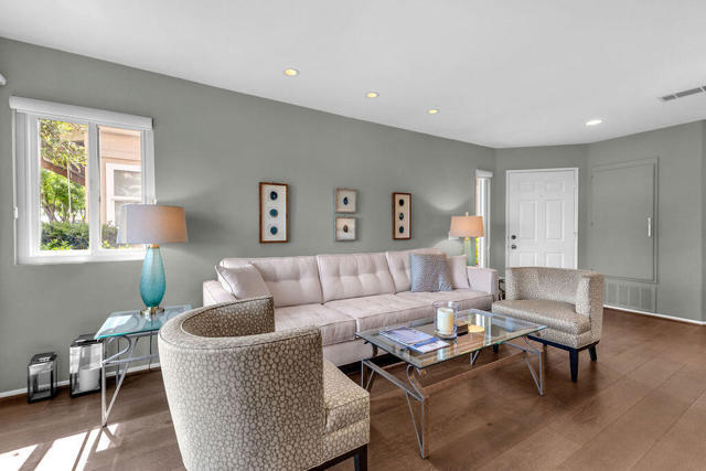 78179 Crimson Court, La Quinta CA: https://media.crmls.org/mediaz/362efbfe-23ff-4685-b4ce-1b200ad82304.jpg