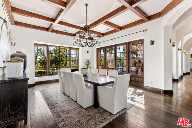 6914 Solano Verde Drive, Somis CA: https://media.crmls.org/mediaz/362f0a06-4743-4e0c-a4d2-ef6cb45c00e9.jpg