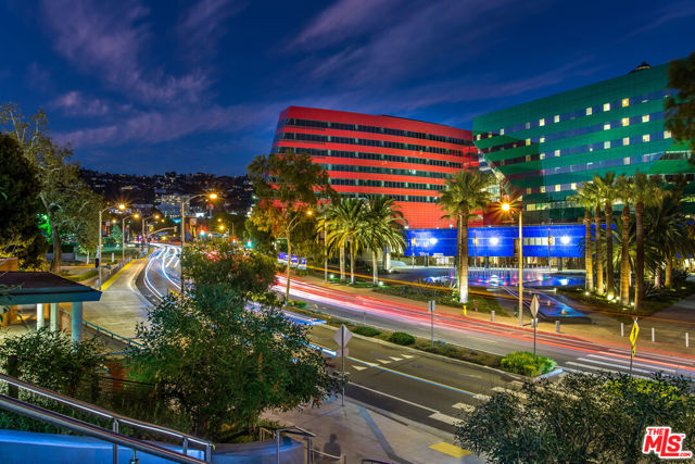 1221 N Kings Road, West Hollywood CA: https://media.crmls.org/mediaz/362f7c3e-c089-4fc4-8638-1434c1cef83f.jpg