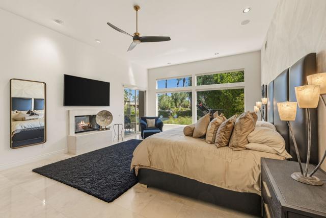 334 Crest Lake Drive, Palm Desert, CA 92211