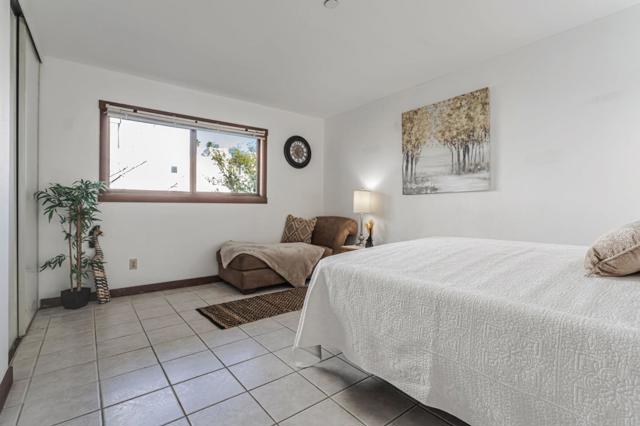 323 Broadway, Santa Cruz CA: https://media.crmls.org/mediaz/362fd4fb-c1b2-48c0-bae4-4f26460f63c2.jpg