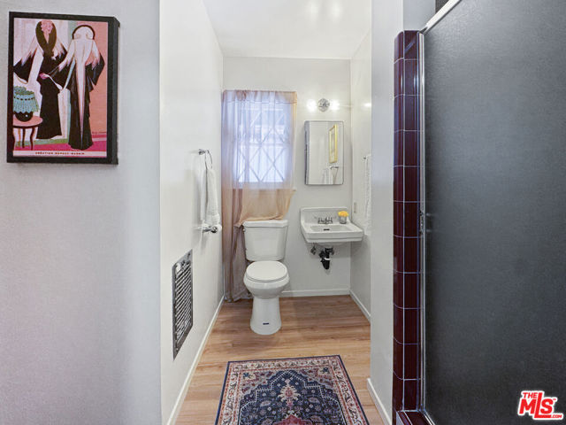 7951 Glenties Lane, Sunland CA: https://media.crmls.org/mediaz/36306289-a01e-4e98-87ba-b578ee8a964f.jpg