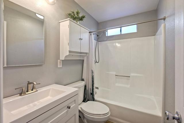 1466 Jefferson Ave, Escondido, California 92027, 3 Bedrooms Bedrooms, ,2 BathroomsBathrooms,Single Family Residence,For Sale,Jefferson Ave,250020319SD