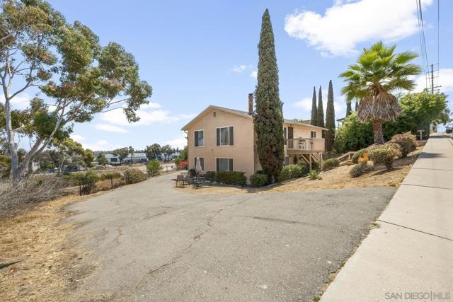 3389 91 C Street, San Diego CA: https://media.crmls.org/mediaz/3631901a-399b-47ec-9221-028df3877ace.jpg