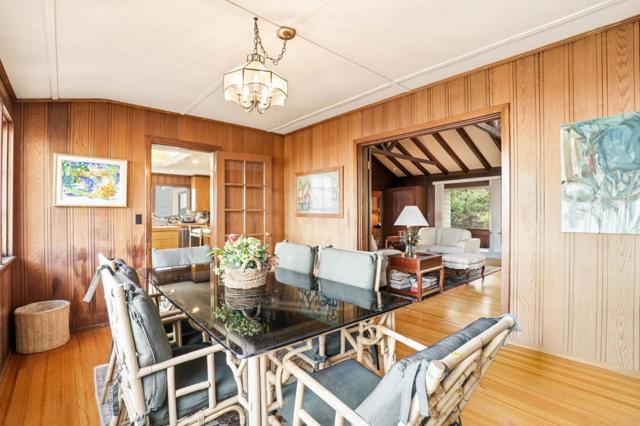 11 S Palomar Drive, Redwood City CA: https://media.crmls.org/mediaz/3631f659-7138-477b-867a-20edae0d8034.jpg