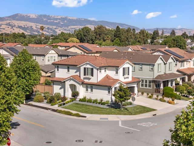 17920 Stoney Creek Way, Morgan Hill CA: https://media.crmls.org/mediaz/36320f1e-cfdf-4efc-9927-06d052ad60a3.jpg