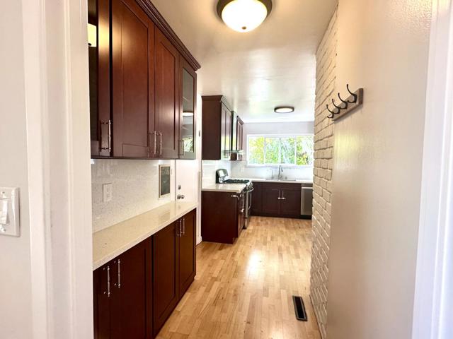 18480 Swarthmore Drive, Saratoga CA: https://media.crmls.org/mediaz/36329988-153c-4462-bdb3-28bda6d259b0.jpg