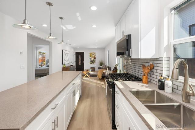 3669 Kalmia St, San Diego CA: https://media.crmls.org/mediaz/3632fe12-fb91-4dfc-b3de-6f623352534c.jpg