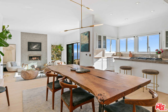 2727 Corral Canyon Road, Malibu CA: https://media.crmls.org/mediaz/36337d11-4413-4f0f-b311-9b10834a9dff.jpg