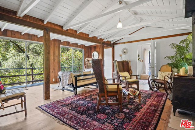 764 Old Topanga Canyon Road, Topanga CA: https://media.crmls.org/mediaz/36348907-6252-486a-9595-dd0d9ec1422e.jpg