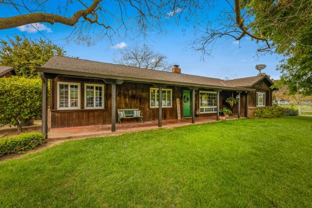 13755 Columbet Avenue, San Martin CA: https://media.crmls.org/mediaz/3634990e-927a-4b96-913d-9404239b3352.jpg