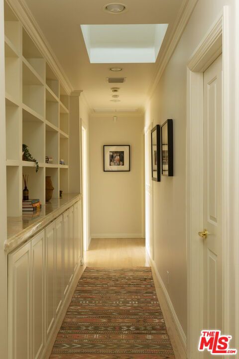 16303 Mandalay Drive, Encino CA: https://media.crmls.org/mediaz/363592da-fae1-4f25-a650-4faa40da9872.jpg