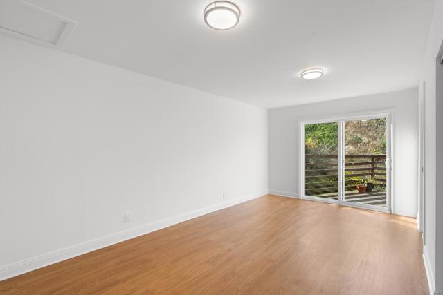 959 Avalon Avenue, San Francisco CA: https://media.crmls.org/mediaz/3636b134-0e62-4494-99b8-bc8d4b936809.jpg
