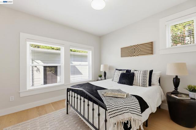 Image 22 of 45 For 1841 Vine St