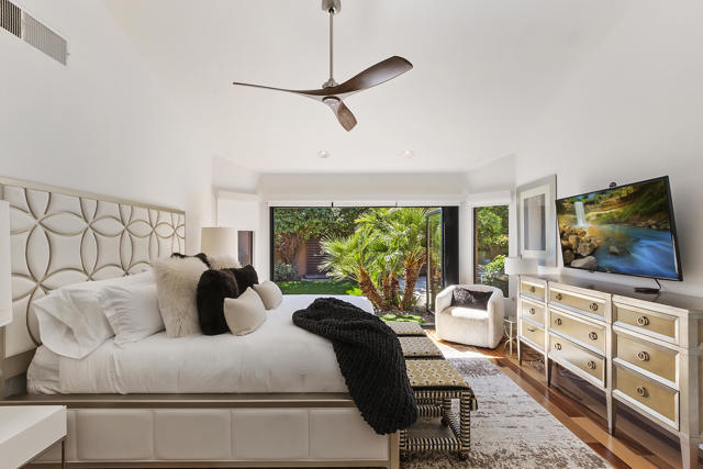54841 Inverness Way, La Quinta CA: https://media.crmls.org/mediaz/363832b2-85f8-4de4-ac65-4ae40702d4a2.jpg