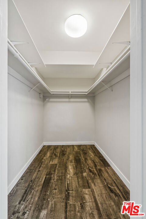 14506 Benefit Street, Sherman Oaks CA: https://media.crmls.org/mediaz/36388c79-91cd-4fd4-8238-f64e1c77663c.jpg