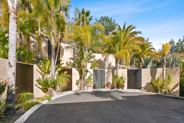 27673 Lupine, Los Altos Hills CA: https://media.crmls.org/mediaz/3638d4e4-a8b3-4827-8b24-b2fe39938b52.jpg