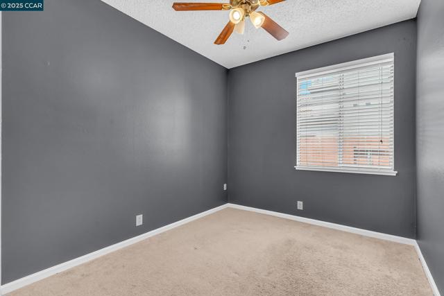 800 Gazebo Ct, Suisun City CA: https://media.crmls.org/mediaz/36398508-00e6-42e3-8e7a-7f84e2cce93c.jpg