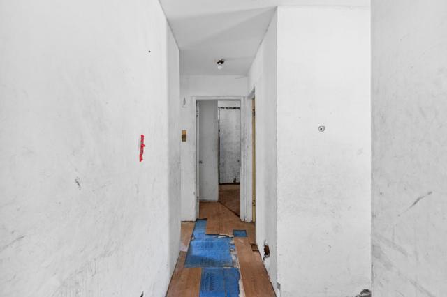 7541 19th Street, Sacramento CA: https://media.crmls.org/mediaz/363985ef-4b28-4738-8dc1-0491b9c19465.jpg