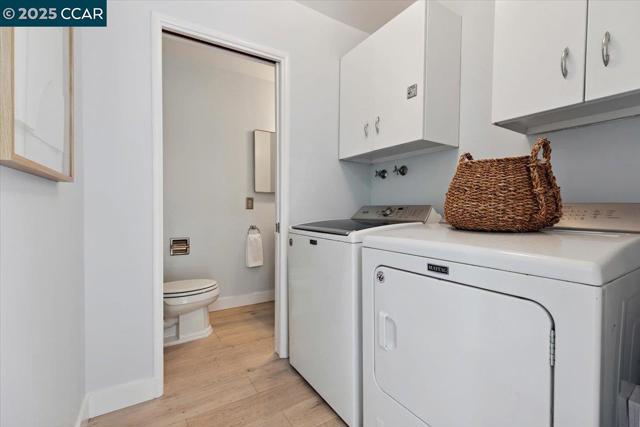 32 California Ave, Orinda CA: https://media.crmls.org/mediaz/3639daec-e8ab-4360-b536-1acf065734b3.jpg