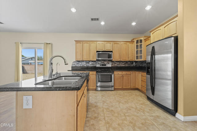 3459 W Roxbury Street, Rosamond, CA, 93560 3459 W Roxbury Street, Rosamond, CA, 93560