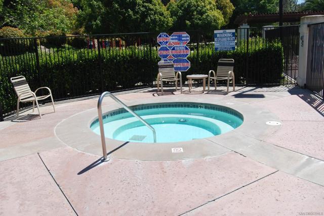 16071 Sun Summit Pt, San Diego CA: https://media.crmls.org/mediaz/363b5f34-18ae-4ab1-8857-b2a3180c25d2.jpg