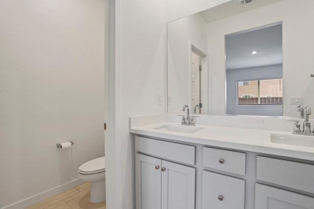 7200 Robins Cove Drive, Stockton CA: https://media.crmls.org/mediaz/363b67f0-348d-4144-9b80-91dab2592872.jpg