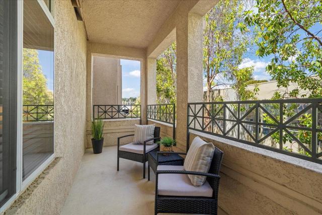 1951 Ofarrell Street, San Mateo CA: https://media.crmls.org/mediaz/363b7755-9cf4-4e5b-9c4e-c5e38a754568.jpg