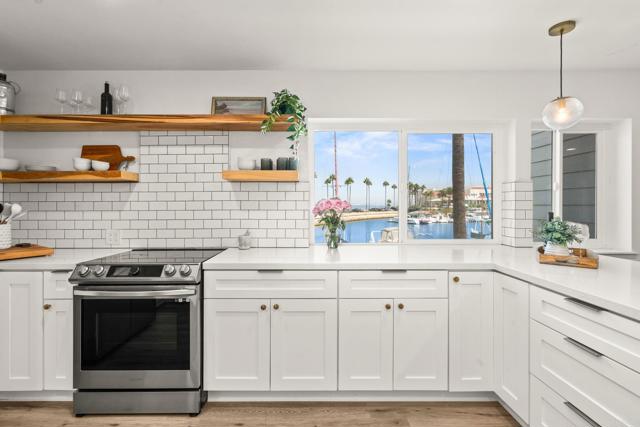 Detail Gallery Image 18 of 38 For 38 Montego Ct, Coronado,  CA 92118 - 2 Beds | 2/1 Baths