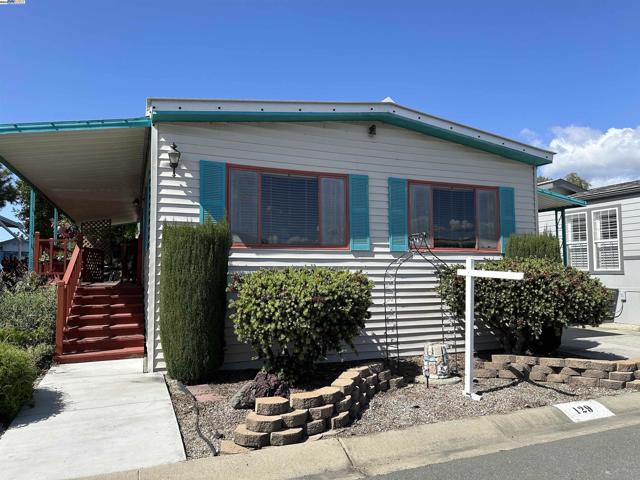 4141 Deep Creed Rd., Fremont CA: https://media.crmls.org/mediaz/363d1737-ea46-4646-a4cd-603e9eb01a08.jpg
