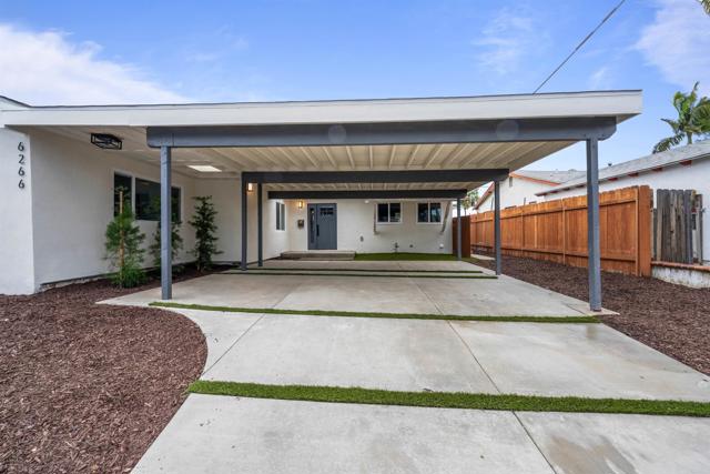 Detail Gallery Image 3 of 27 For 6266 Lake Aral Dr, San Diego,  CA 92119 - 3 Beds | 2 Baths