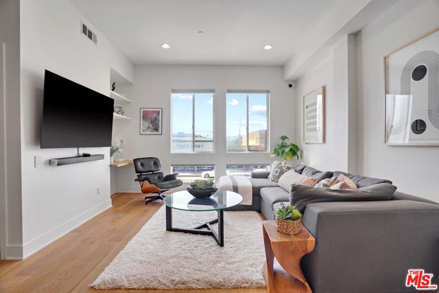 13346 West WASHINGTON Boulevard photo 3