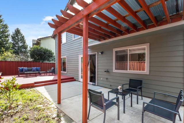 574 Skypark Drive, Scotts Valley CA: https://media.crmls.org/mediaz/36409505-5624-4b1d-8323-0647dcd47438.jpg