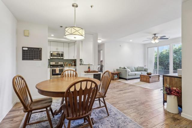 2445 Brant St, San Diego CA: https://media.crmls.org/mediaz/3640eea6-933c-4561-91e2-240ecefddf98.jpg