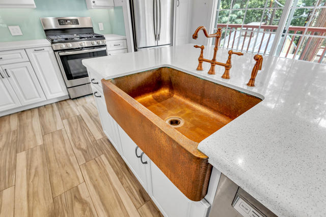 53200 Forest Lake Drive, Idyllwild CA: https://media.crmls.org/mediaz/36411407-bef8-48a2-aa47-08dc2b4d0bef.jpg