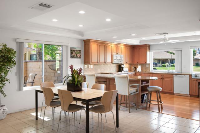 38 Conejo Circle, Palm Desert CA: https://media.crmls.org/mediaz/364119f9-73fc-4391-afe3-a3ccb3f346b3.jpg