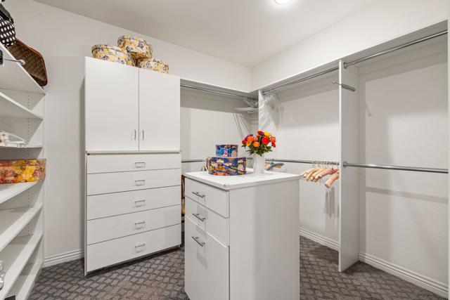 704 Mission Creek Drive, Palm Desert CA: https://media.crmls.org/mediaz/3641a0b7-4fd1-4839-a8cc-e6065c99342b.jpg
