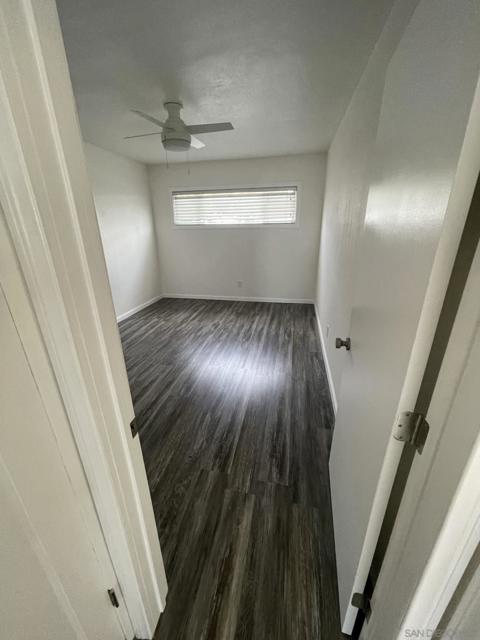 4810 12 Jumano Ave, San Diego CA: https://media.crmls.org/mediaz/36435ae4-2e8e-49e7-992b-9493fcb6429b.jpg