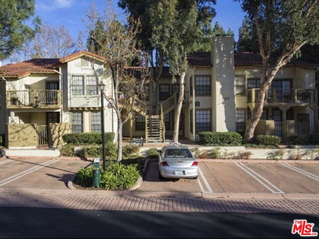 973 WESTCREEK Lane, Westlake Village CA: https://media.crmls.org/mediaz/36435f32-bf23-4562-ac75-eafbc6b09b2b.jpg