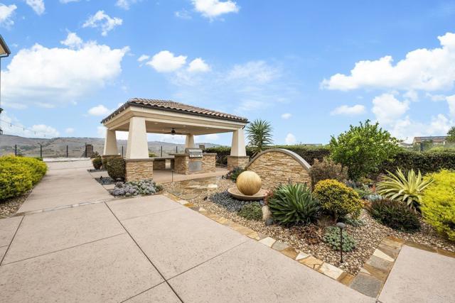 Detail Gallery Image 30 of 32 For 15937 Kennicott Ln, San Diego,  CA 92127 - 4 Beds | 4/1 Baths